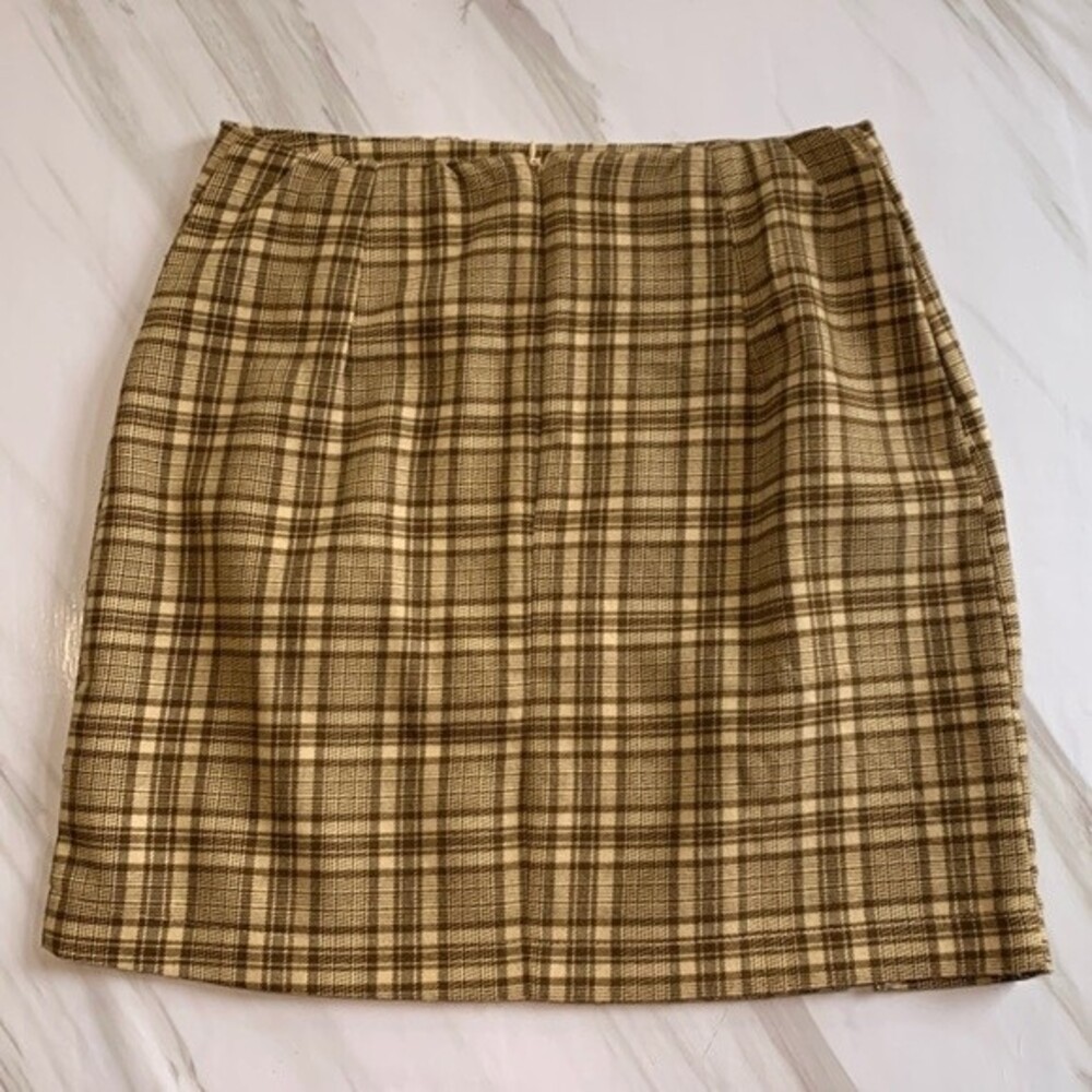 NWOT Love On A Hanger | 70’s Inspired Brown Plaid Mini Skirt 1‎